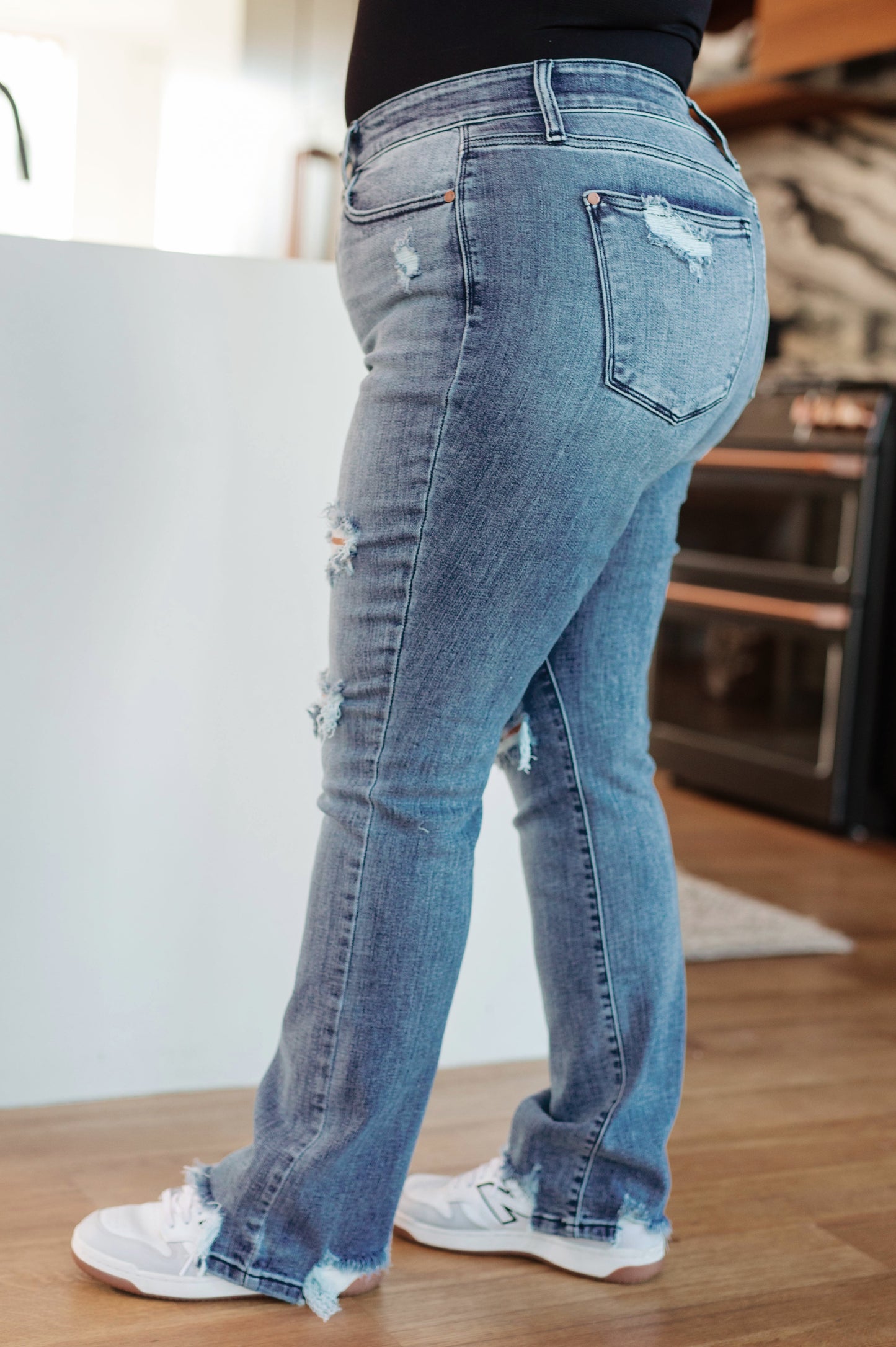 O'Hara Destroyed Straight Jeans Mid Rise | Judy Blue