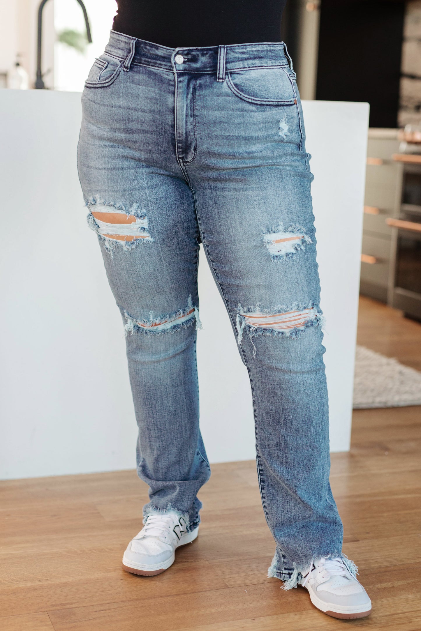 O'Hara Destroyed Straight Jeans Mid Rise | Judy Blue