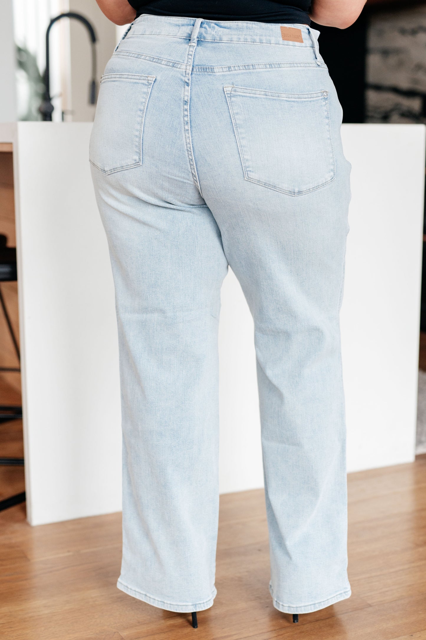 Brooke High Rise TUMMY CONTROL Top Vintage Wash Straight Jeans | Judy Blue